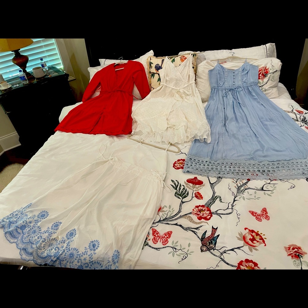 4 Maternity dresses